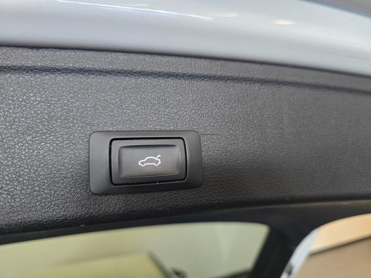 Audi A4 Avant 2.0 TDI 122 CV S tronic Design 2018