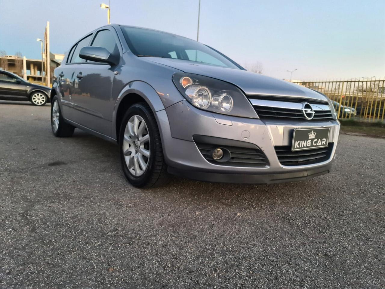 Opel Astra 1.6 16V Twinport 5 porte Cosmo