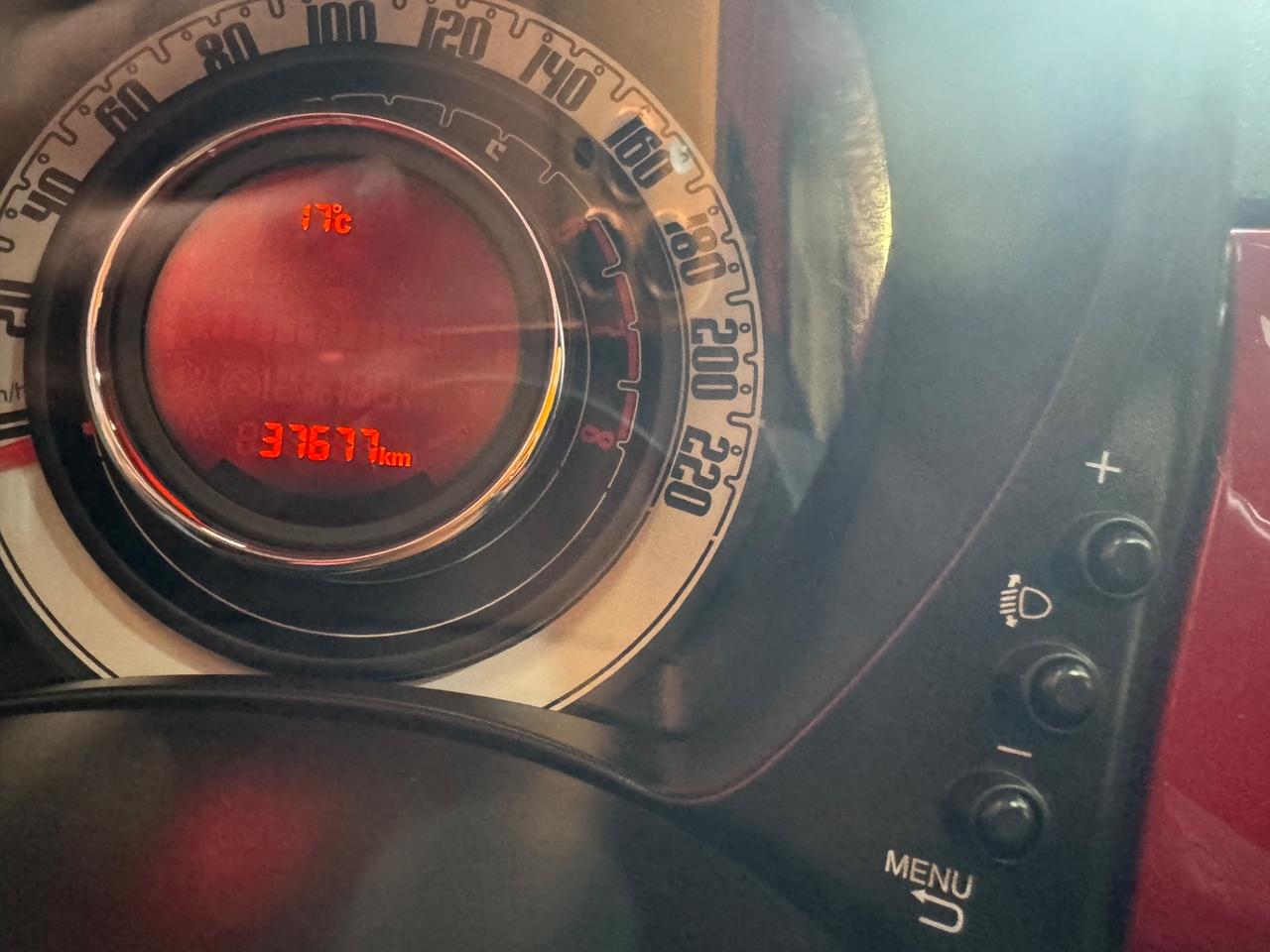 Fiat 500 1.0 Hybrid Red