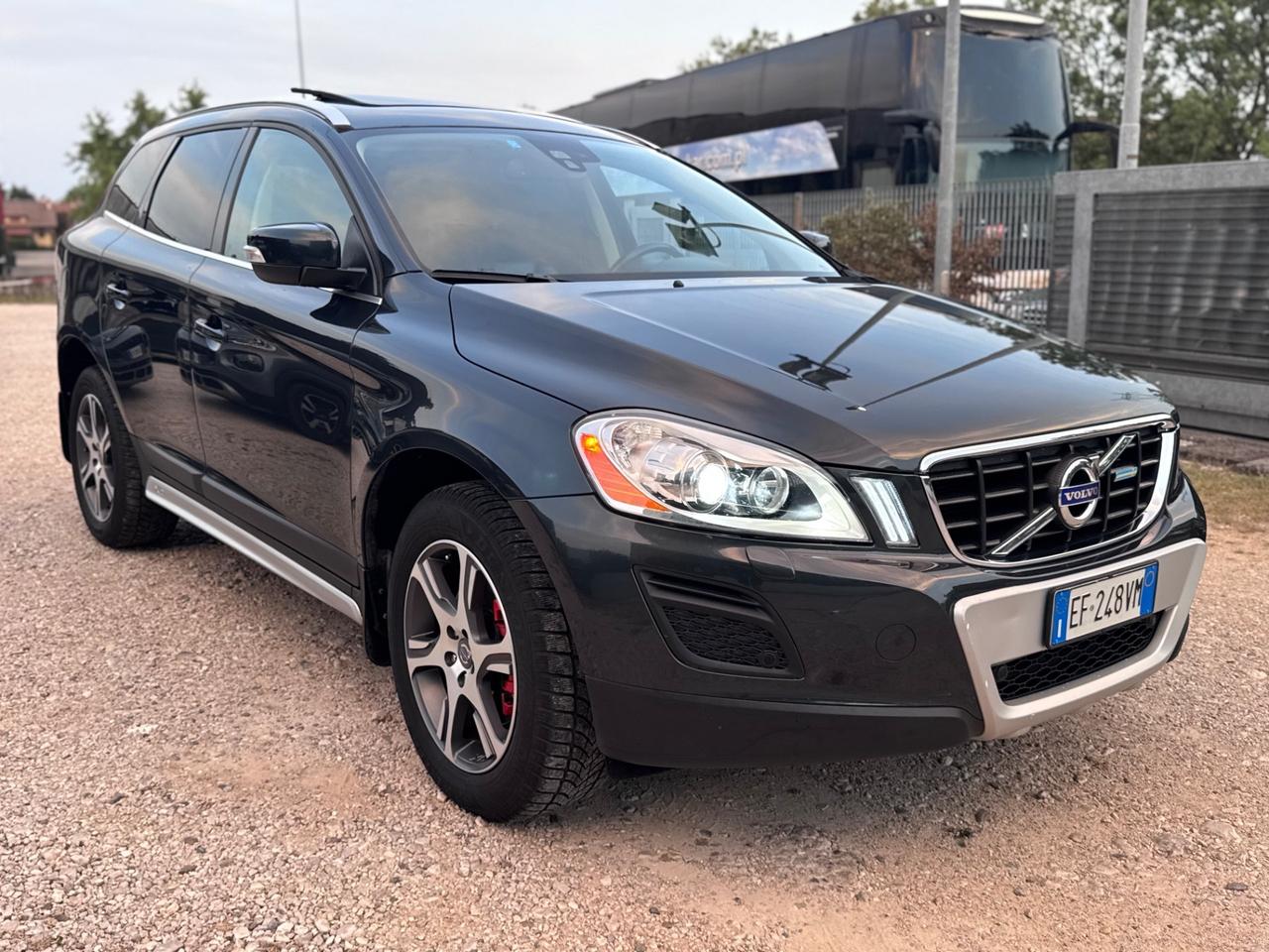 Volvo XC60 AWD 2.4 Diesel 205cv STRA FULL 2011