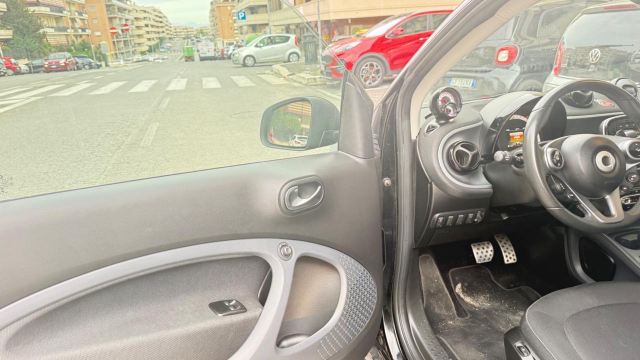 Smart ForTwo 70 1.0 Passion LED PANORAMA PACK SPORT PDC CERCHI 16