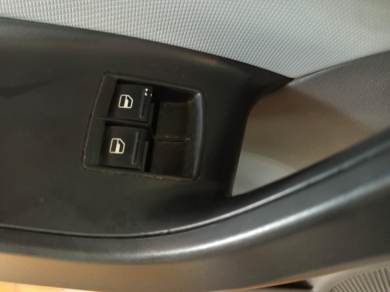 Seat Ibiza 1.2 benzina-gpl, 139 Mila chilometri. Ok neopatentati