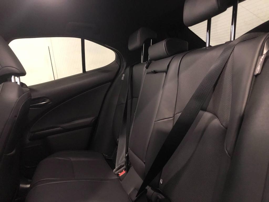 Lexus UX 300 2.0 Premium Hybrid Luxury 4WD Power Split Device