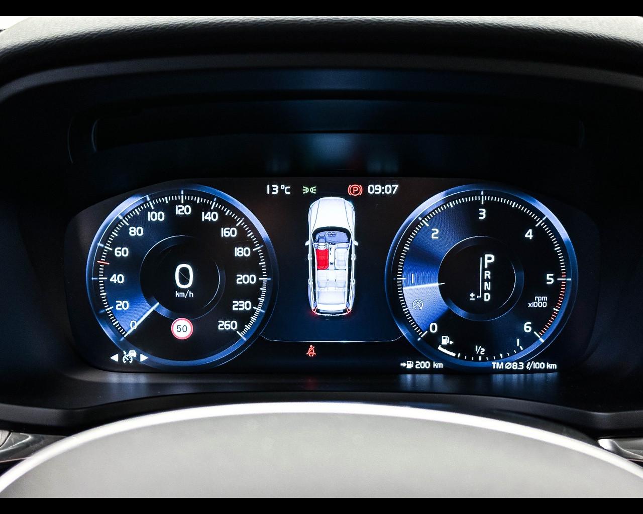 VOLVO V60 (2018-->) - V60 D4 Geartronic Inscription