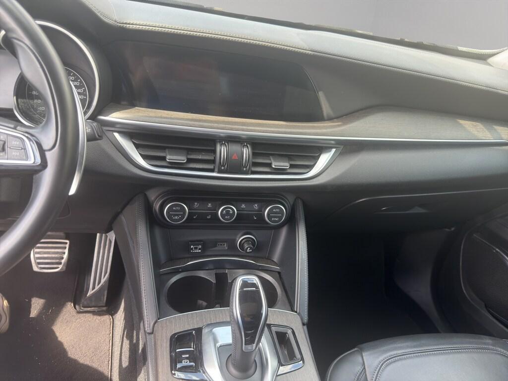 Alfa Romeo Stelvio 2.0 Turbo Ti Q4 AT8