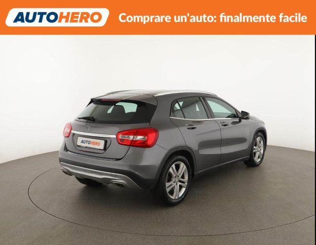 MERCEDES-BENZ GLA 200 d Sport