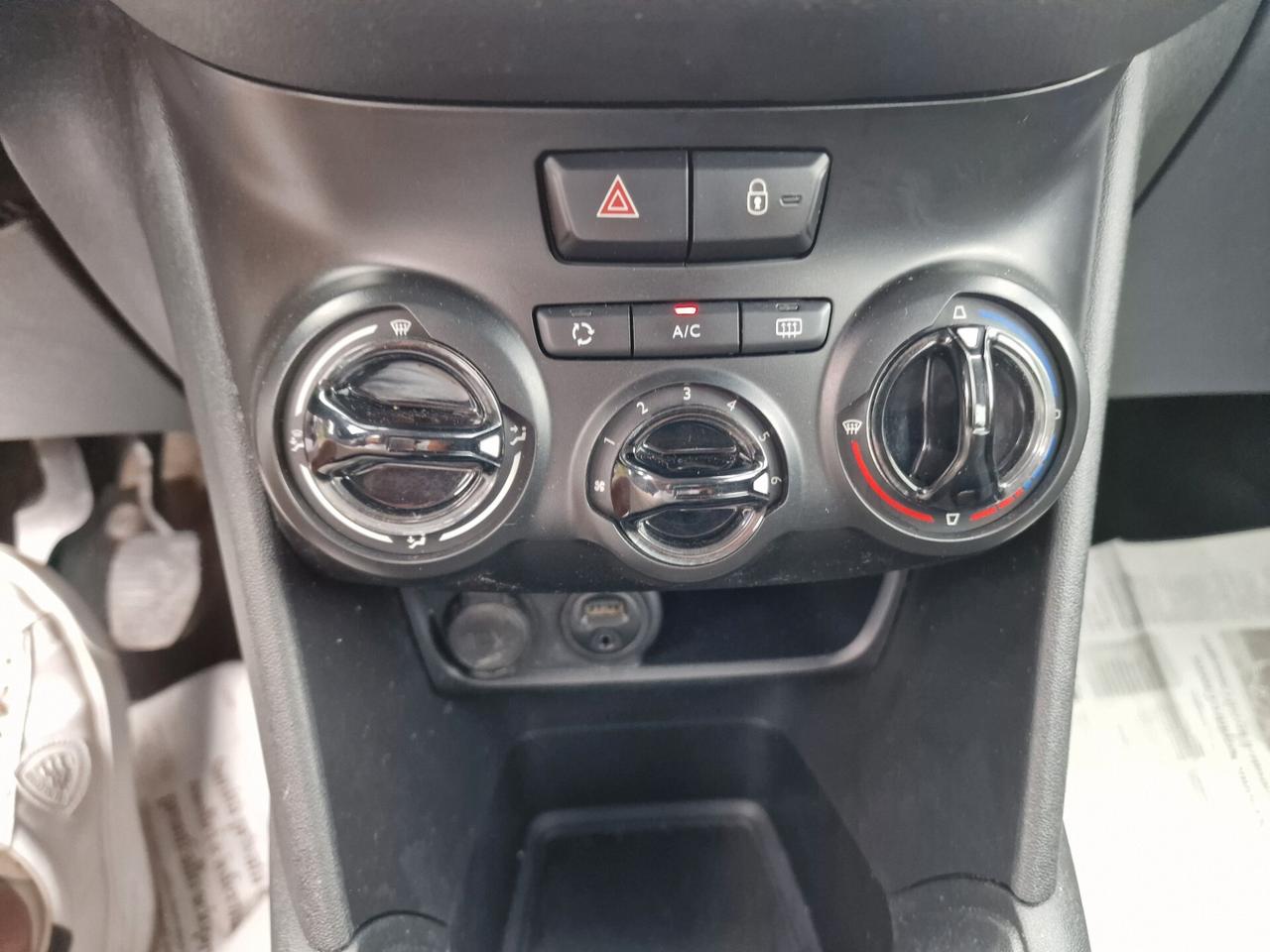 Peugeot 208 1.2 VTi 82 CV 5 porte Active