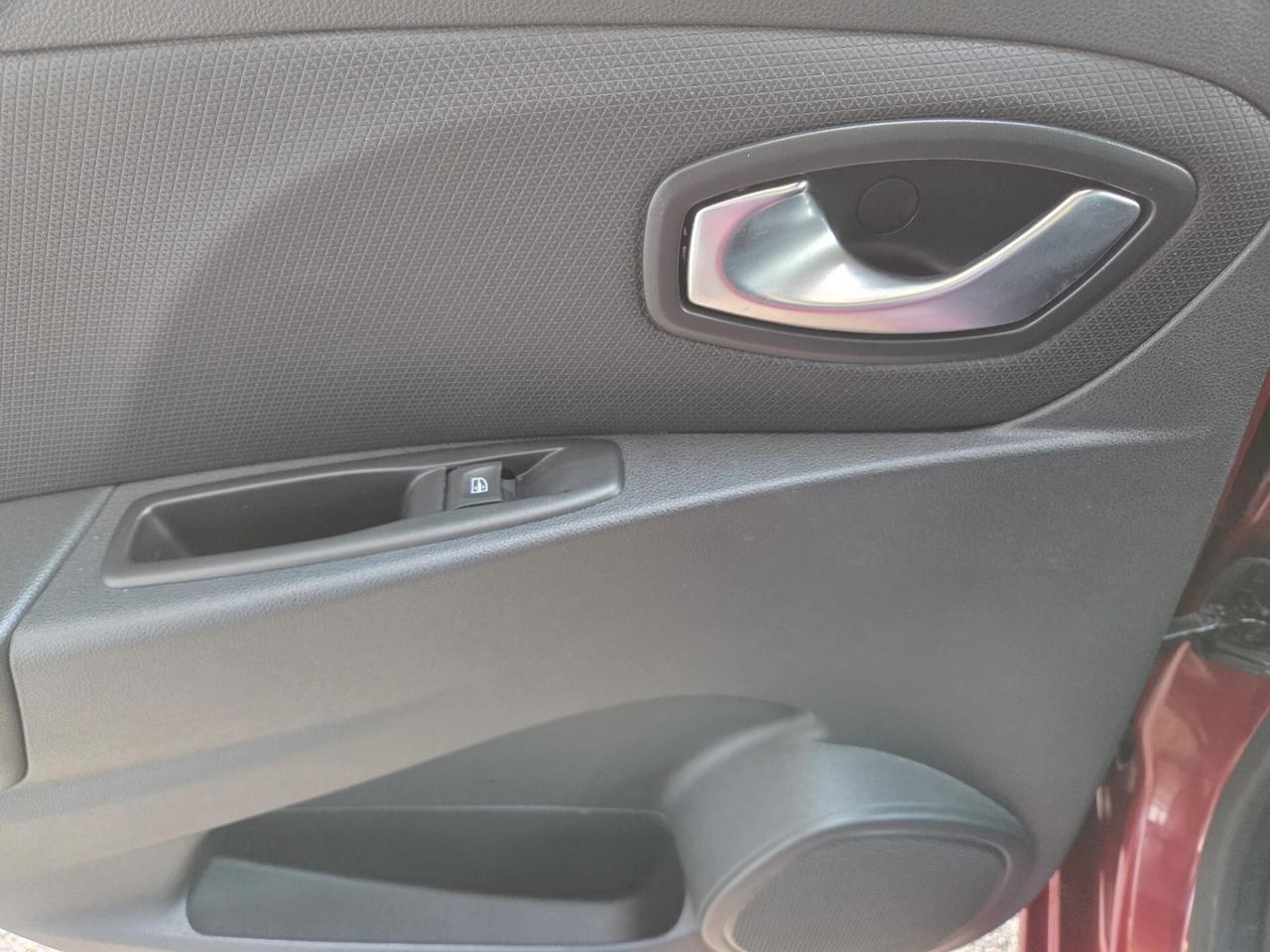 Renault Clio dCi 8V 75 CV Start&Stop 5 porte Energy Intens