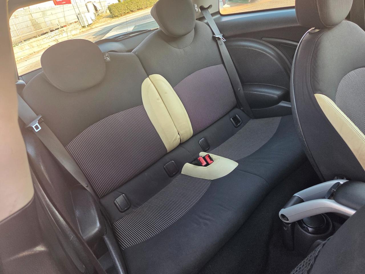 Mini Cooper 1.6 tdiCooper D 2010