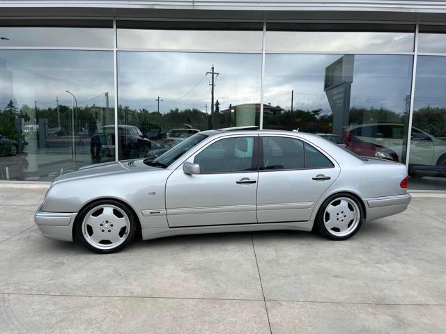 MERCEDES-BENZ E 55 E55 AMG 5.5 v8 Tetto navi Pdc iscritta asi