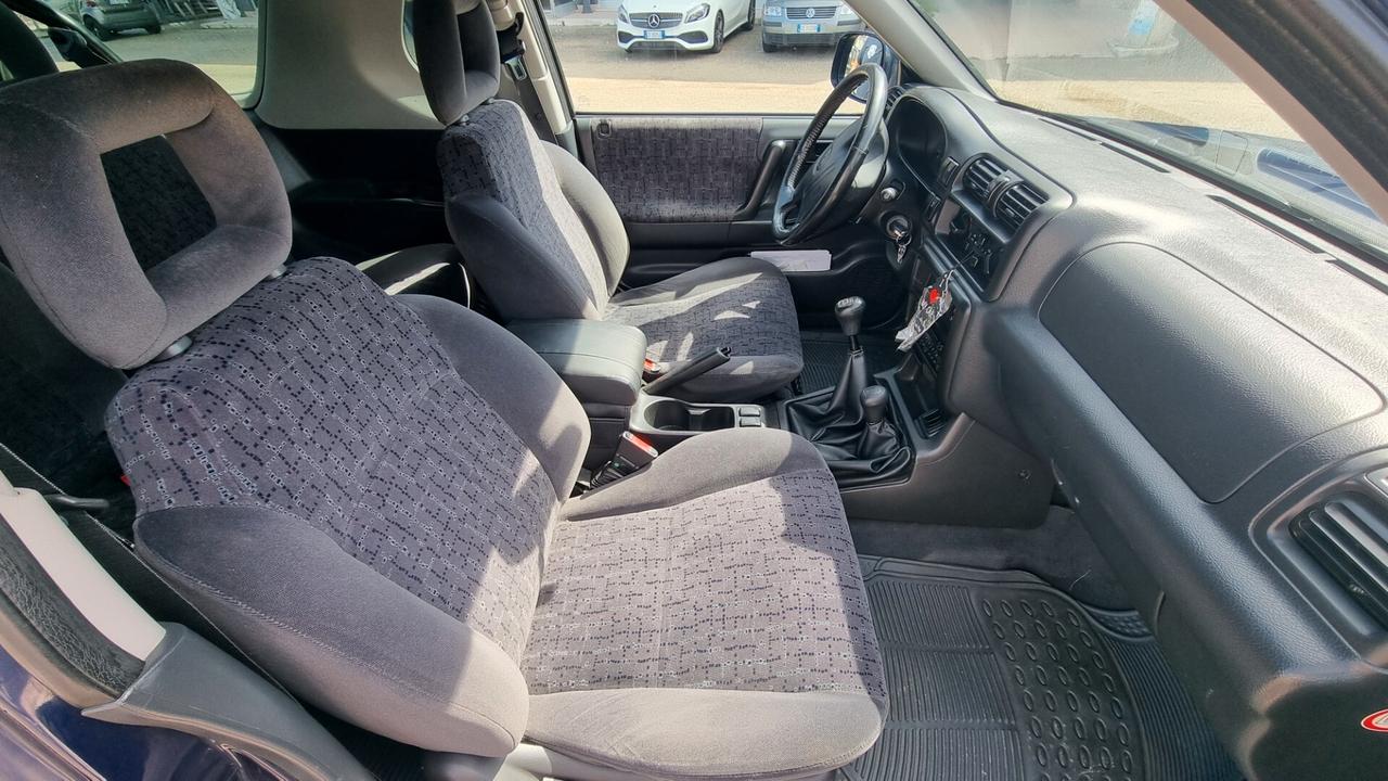 Opel Frontera 2.5 TD 4x4 3 porte Sport