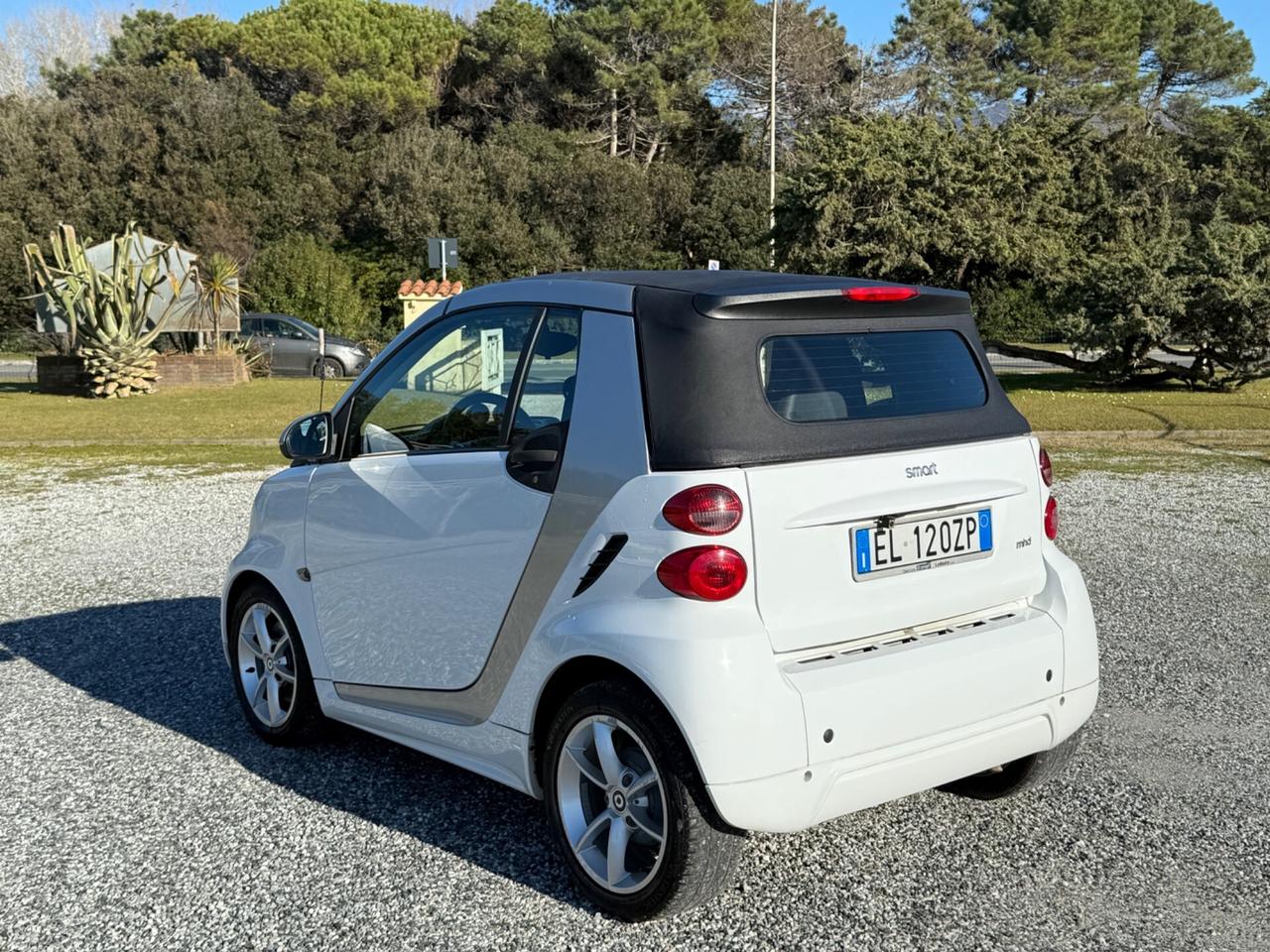 Smart ForTwo 1000 52 kW MHD cabrio passion