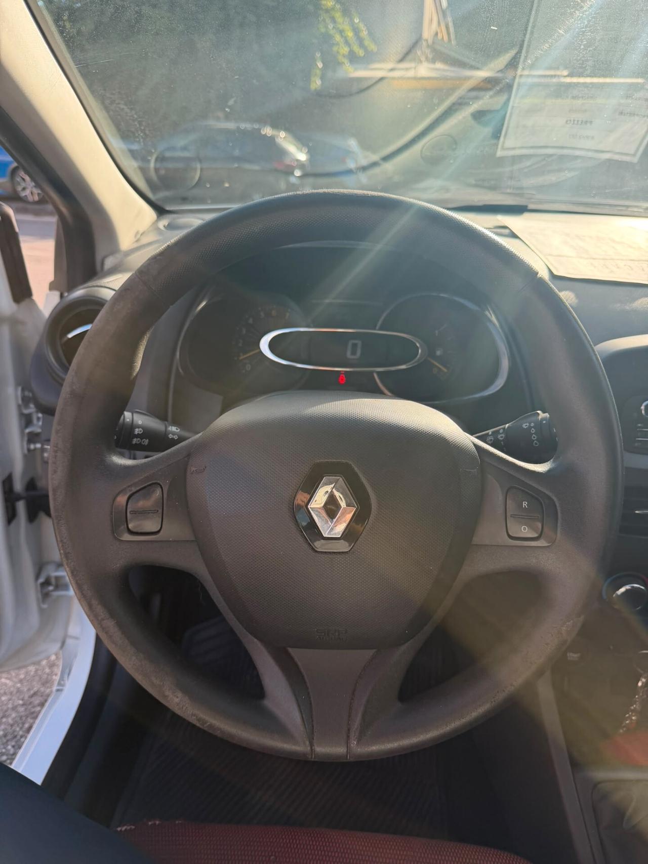 Renault Clio 1.2 75CV GPL 5 porte