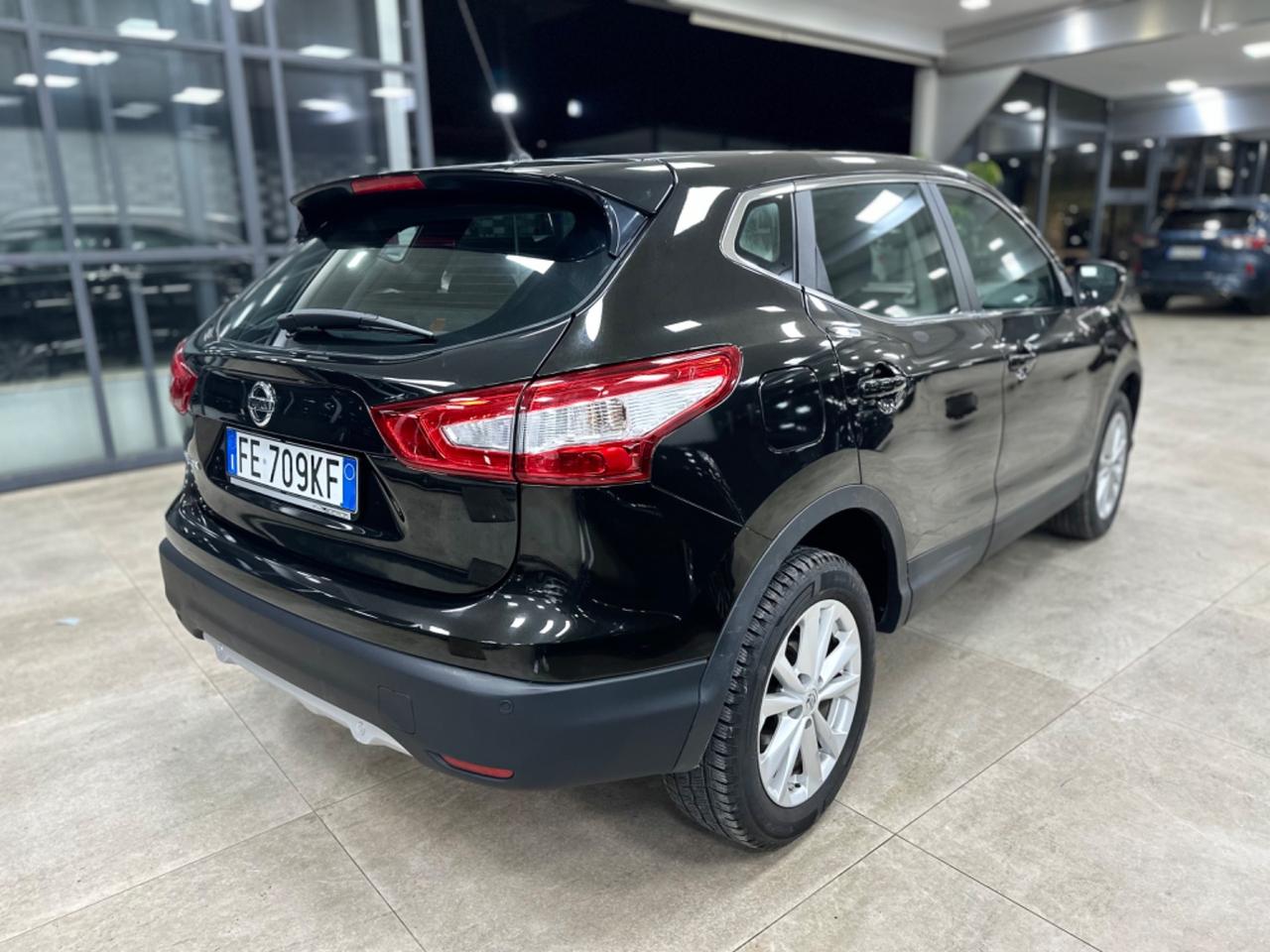 Nissan Qashqai 1.6 dCi 2WD Navi Camera Tekna 2016