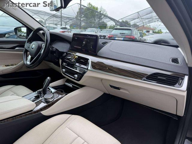 BMW 540 LCI 540d mhev 48V xdrive Luxury auto - GG154PZ