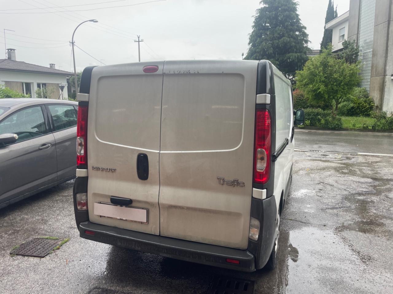 Renault T27 115 cv furgone