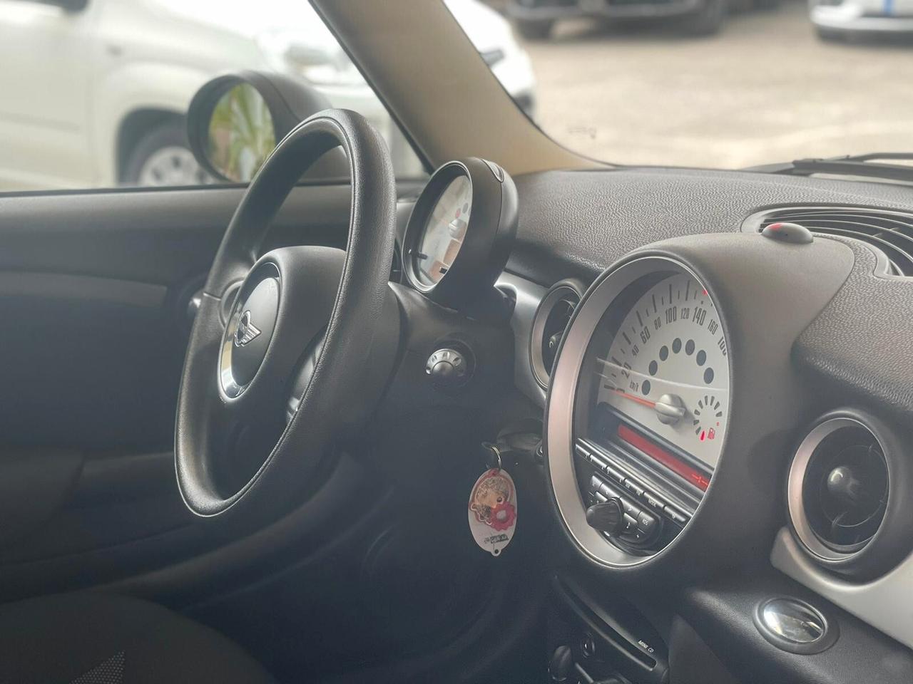 Mini 1.6 16V One (55kW)