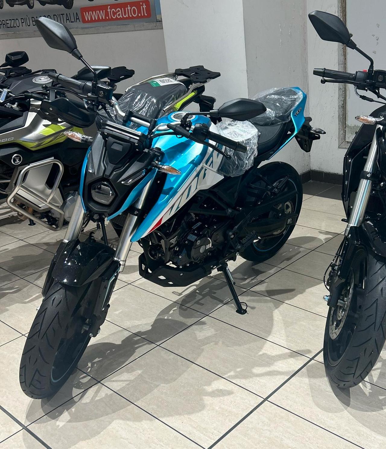 Voge Brivido 125 R - CENTRO COMMERCIALE KATANE' -