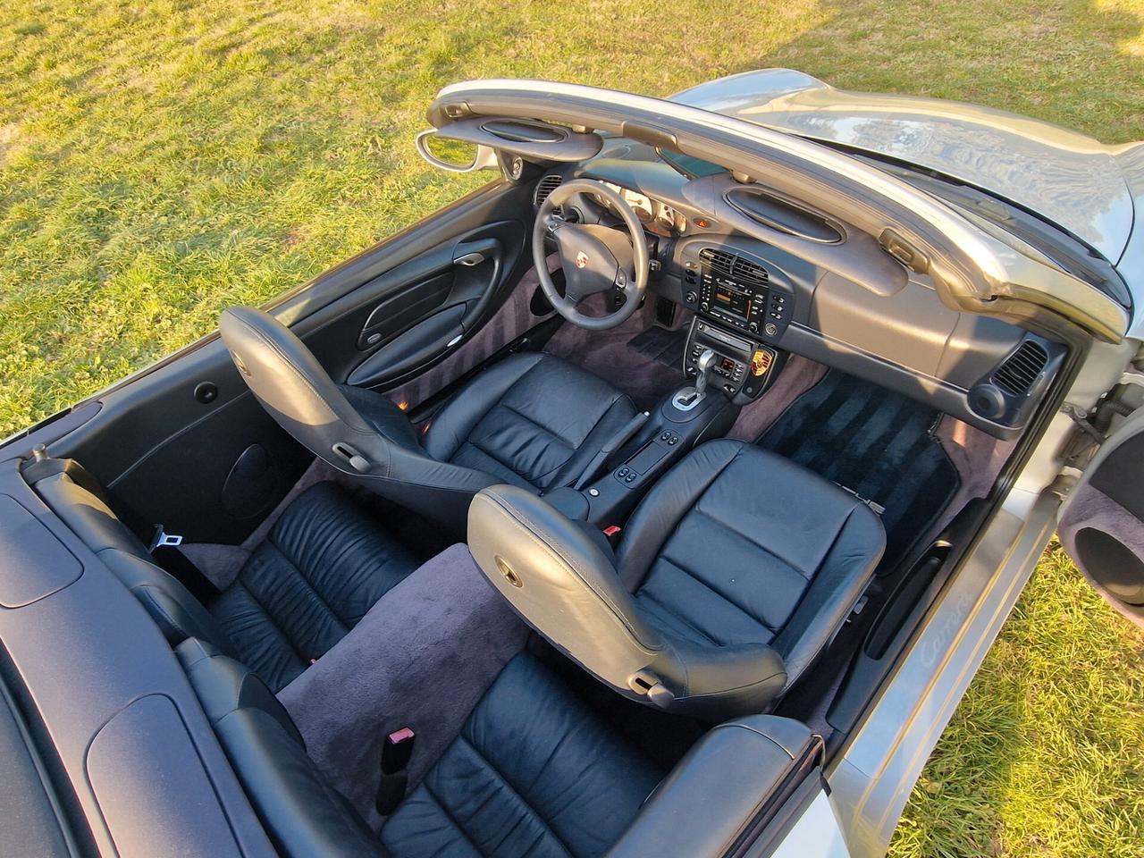 Porsche 911 Carrera 4 Cabriolet - Mod 996