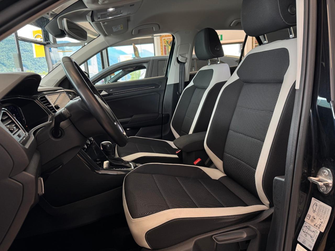 VOLKSWAGEN T-ROC 2.0cc 150CV 4X4 AUTOMATICO DSG