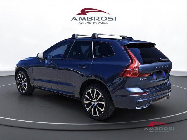 VOLVO XC60 B4 (d) AWD automatico Ultimate Dark