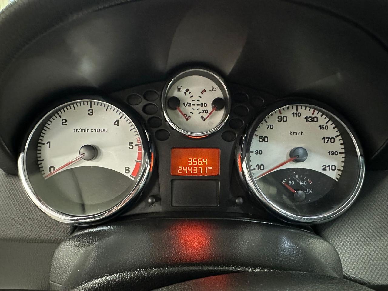 Peugeot 207 1.6 HDi 110CV CABRIO