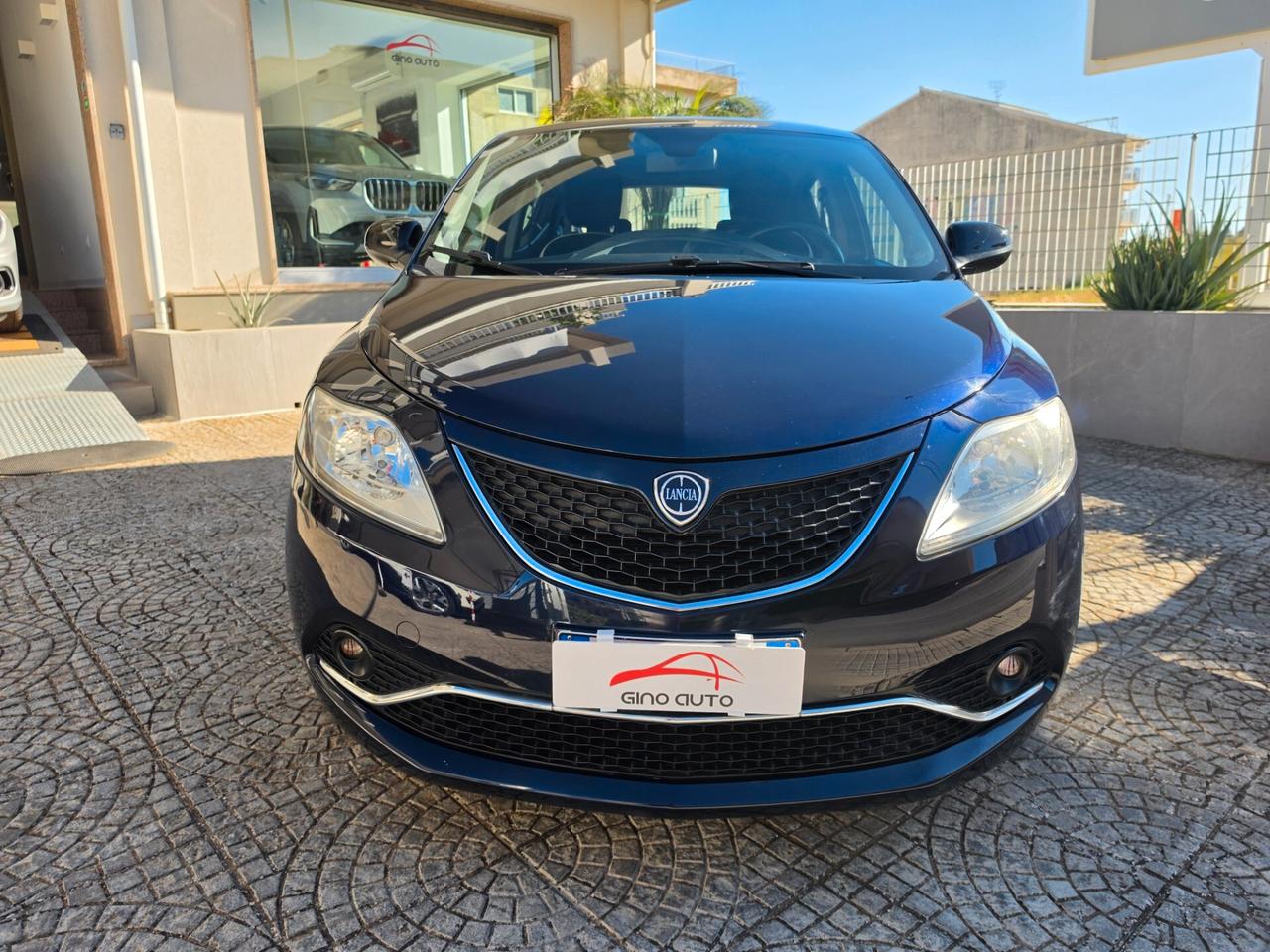 Lancia Ypsilon 1.2 69 CV 5 porte Gold