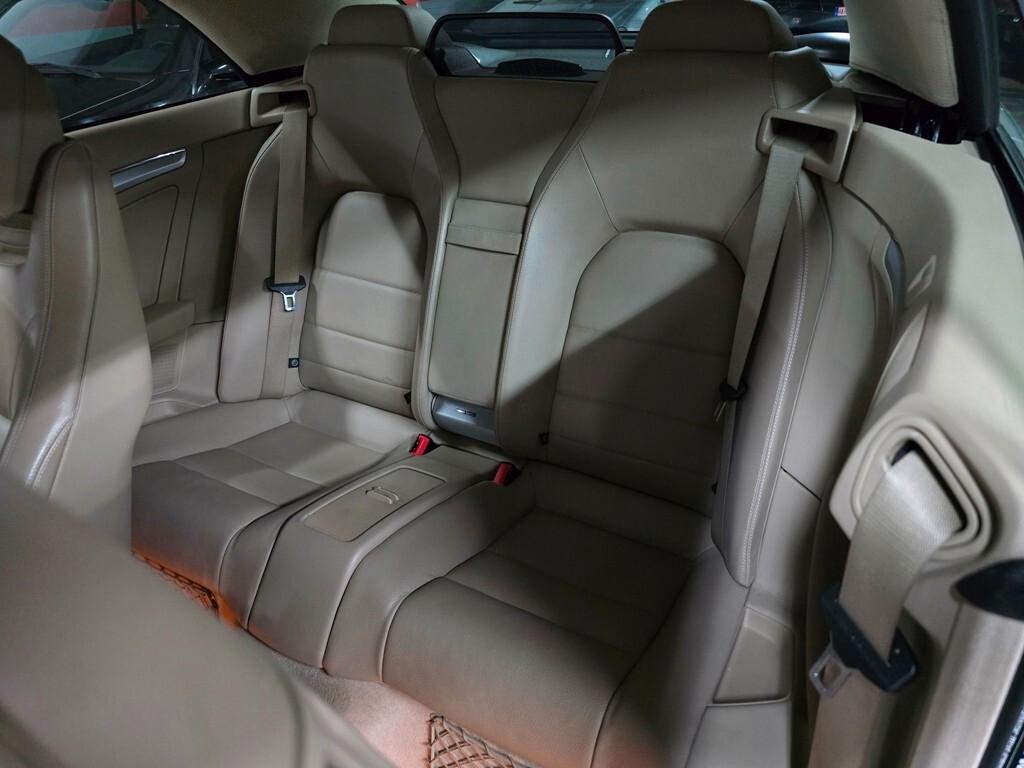 Mercedes-benz E 250 CGI Cabrio BlueEFFICIENCY Avantgarde BOOK SERVICE