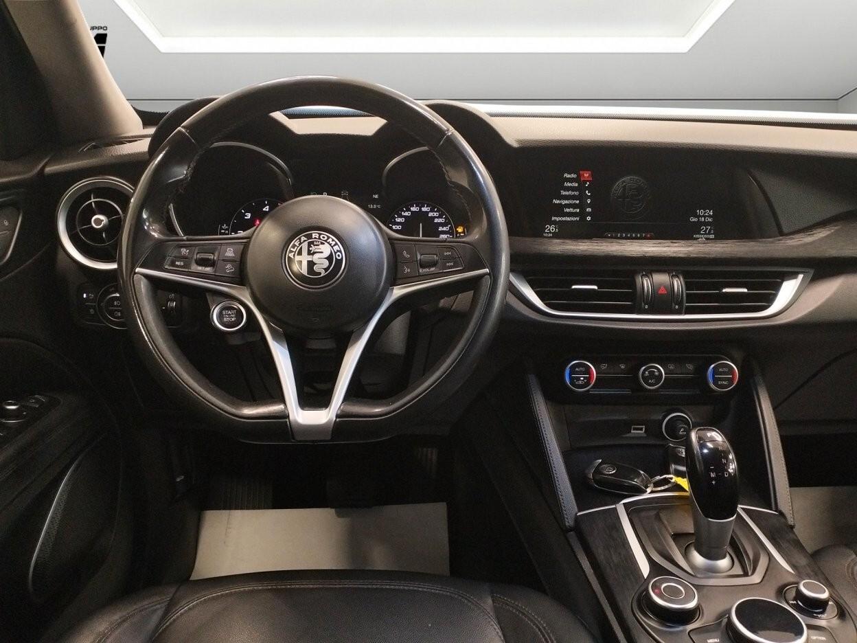 Alfa Romeo Stelvio 2.2 t Q4 210cv auto my19