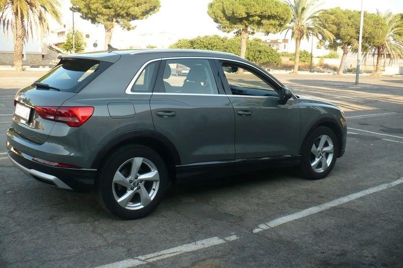 Audi Q3 Q3 35 TDI S tronic Business Advanced