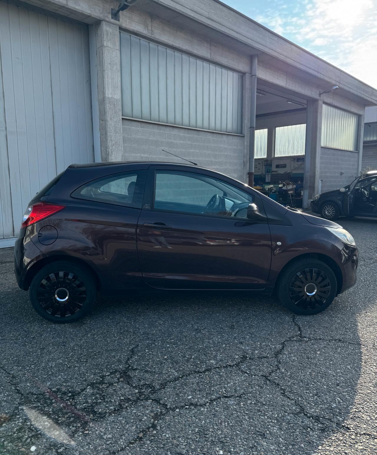 Ford Ka 1.2 51kW Benz Titanium *UNICO proprietario*