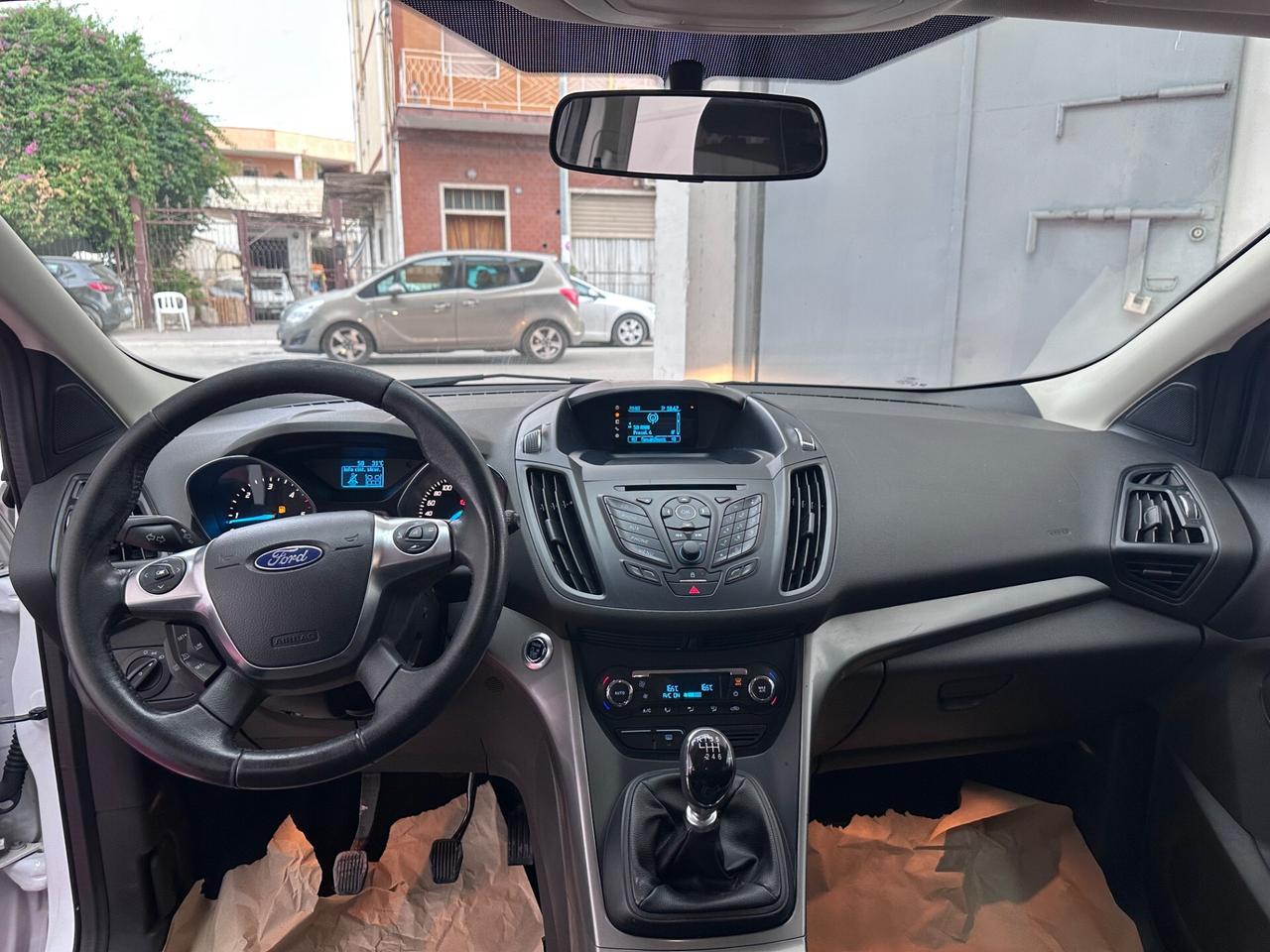 Ford Kuga 2.0 TDCI 120 CV S&S 2WD Titanium