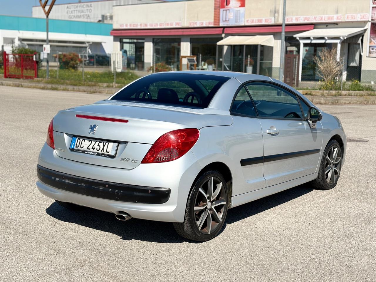 Peugeot 207 1.6 THP 150CV CC Féline cabrio