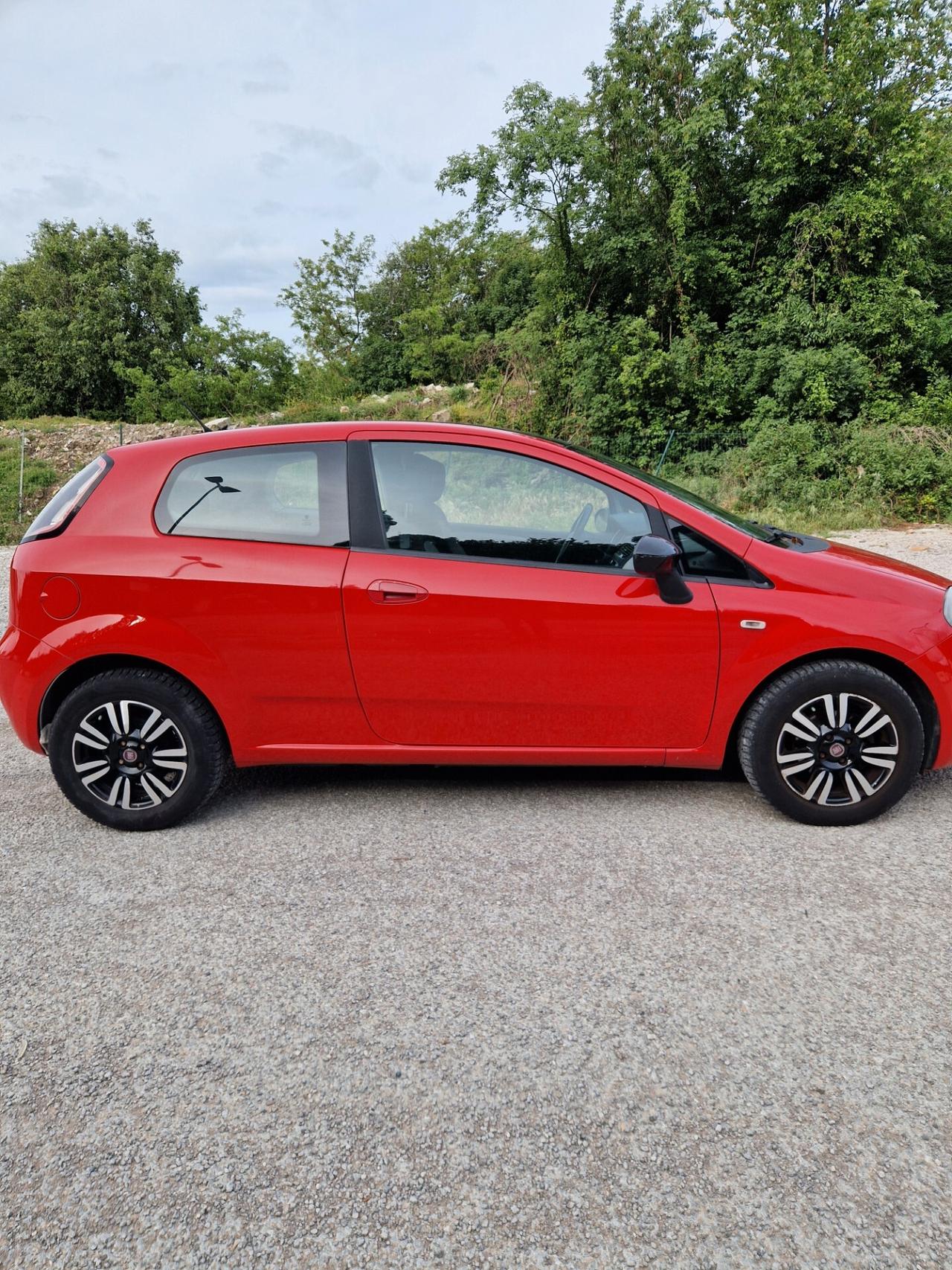 Fiat Grande Punto 86CV - 2013