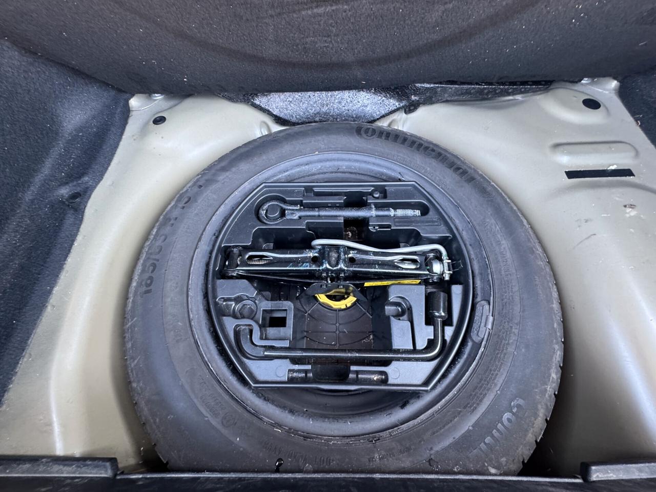 Peugeot 208 Active 1.4 HDI 68CV 5 porte