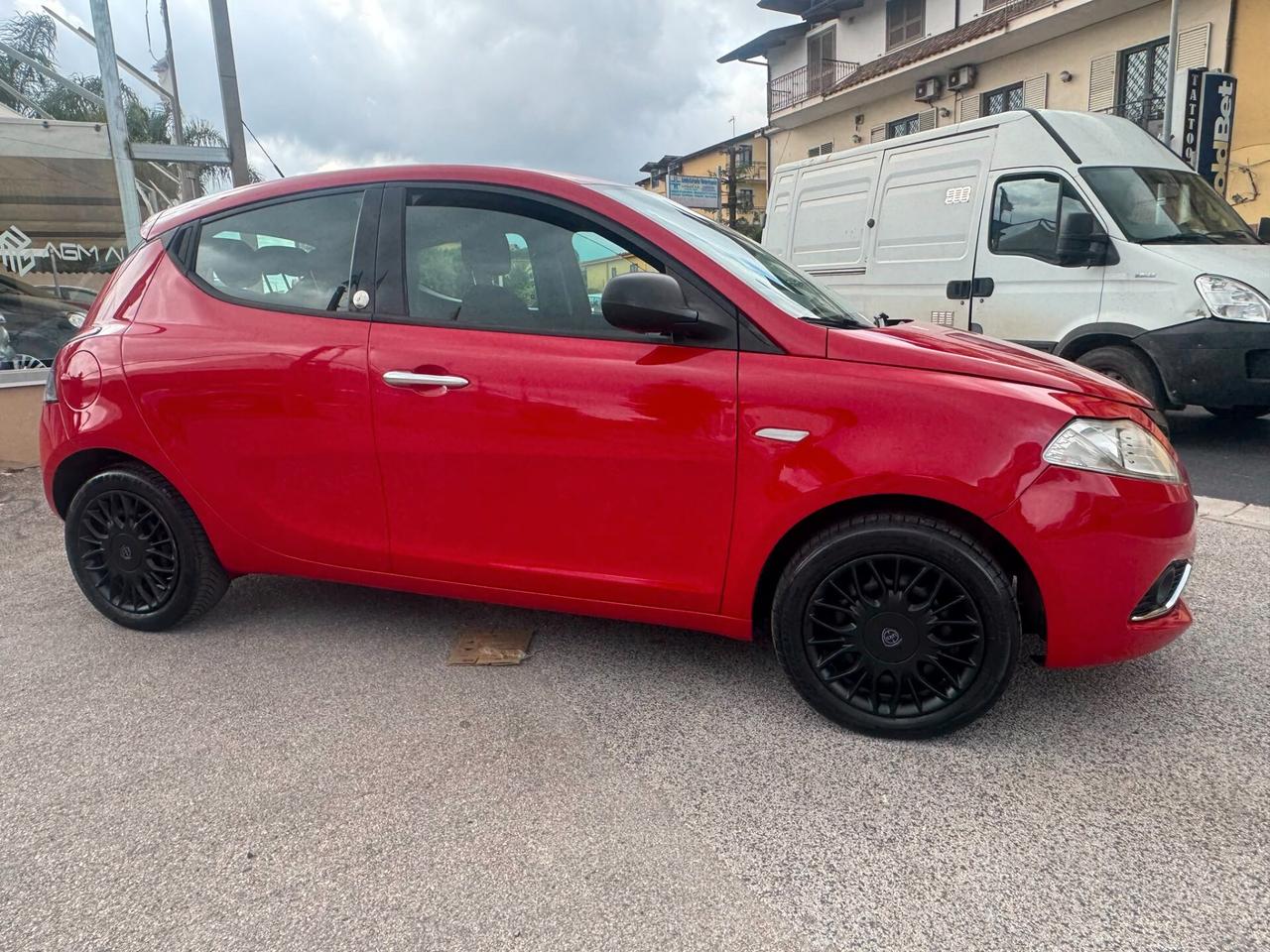 Lancia Ypsilon 1.2 69 CV 5 porte GPL Ecochic Gold
