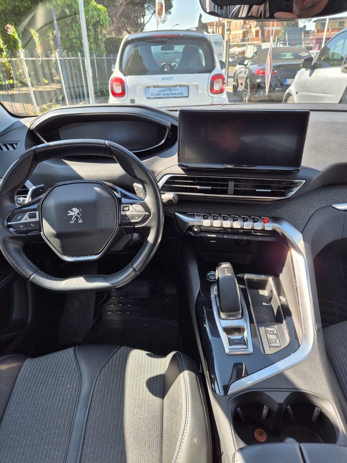 Peugeot 3008 Hybrid4 300 e-EAT8 GT