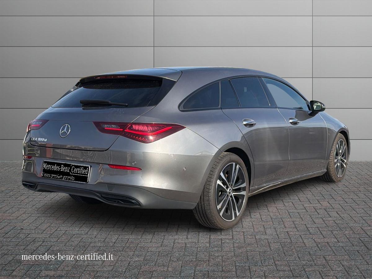 Mercedes-Benz CLA Shooting Brake 180 d Progressive Advanced Plus auto