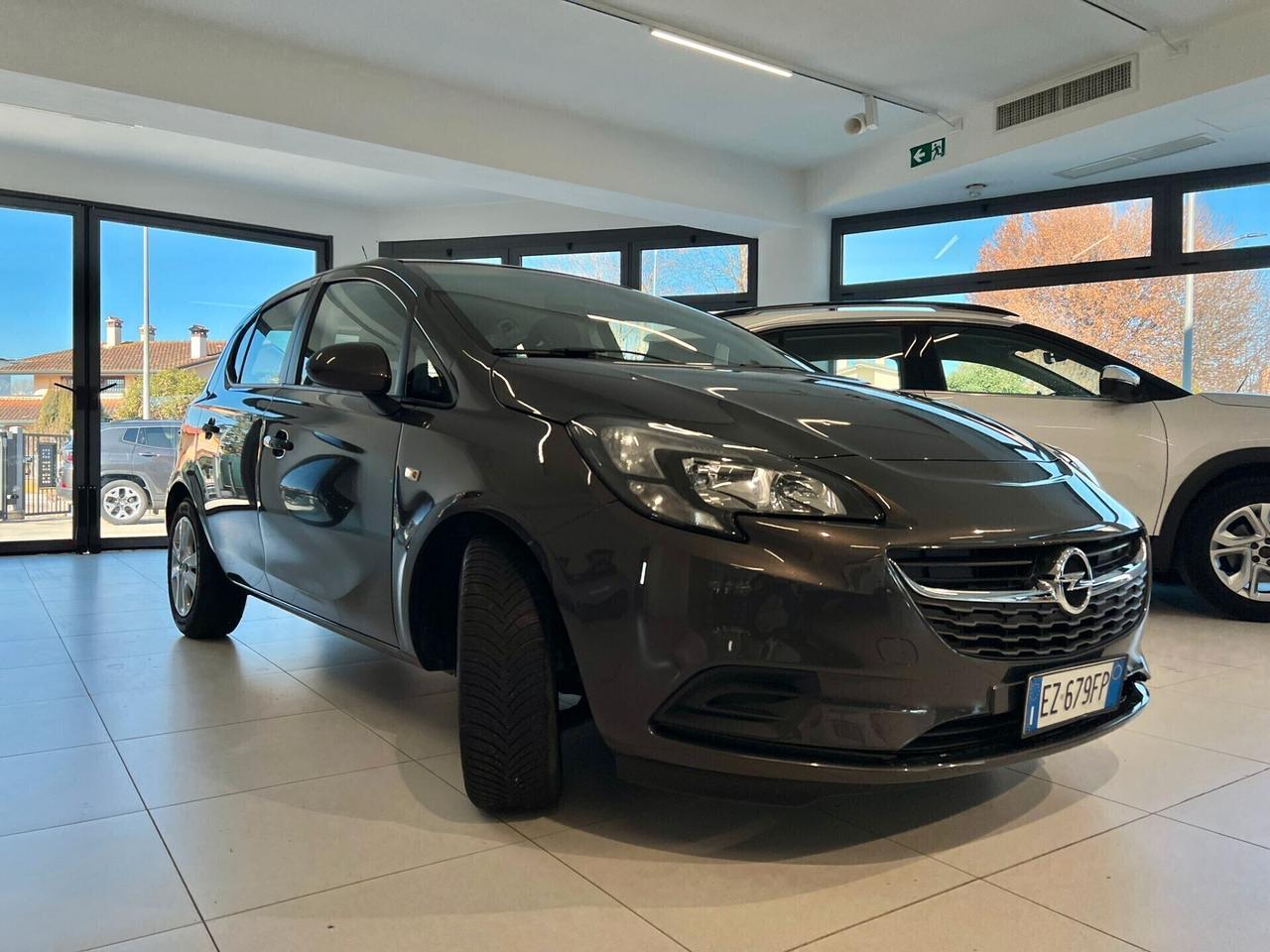 Opel Corsa 1.2 5 porte