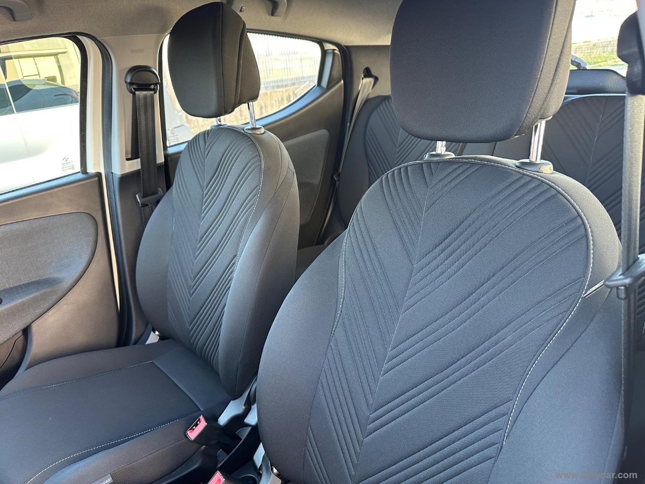 LANCIA Ypsilon 1.0 HYBRID Gold 70CV