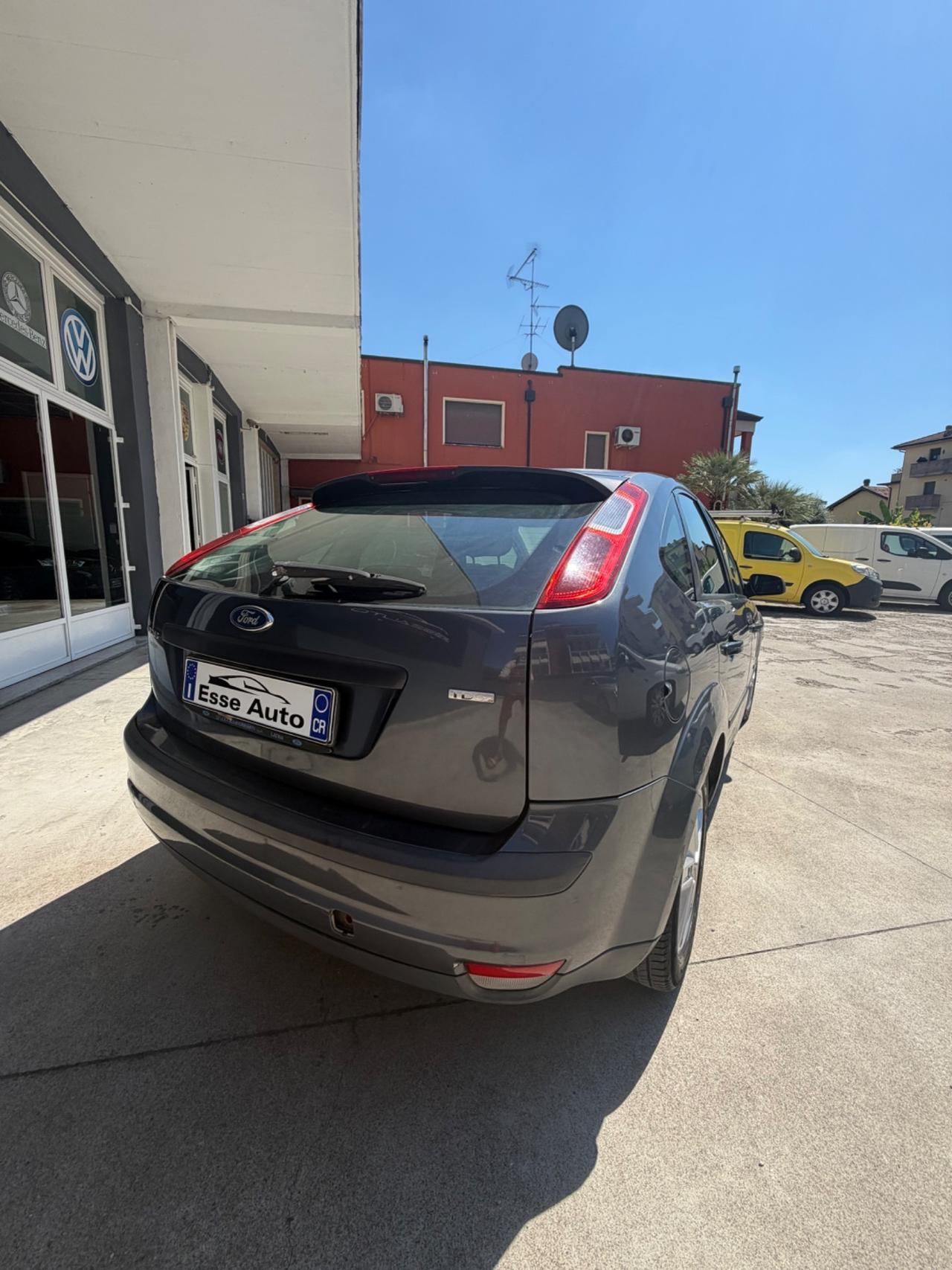 Ford Focus C-Max 1.6 TDCi (90CV) Coupé