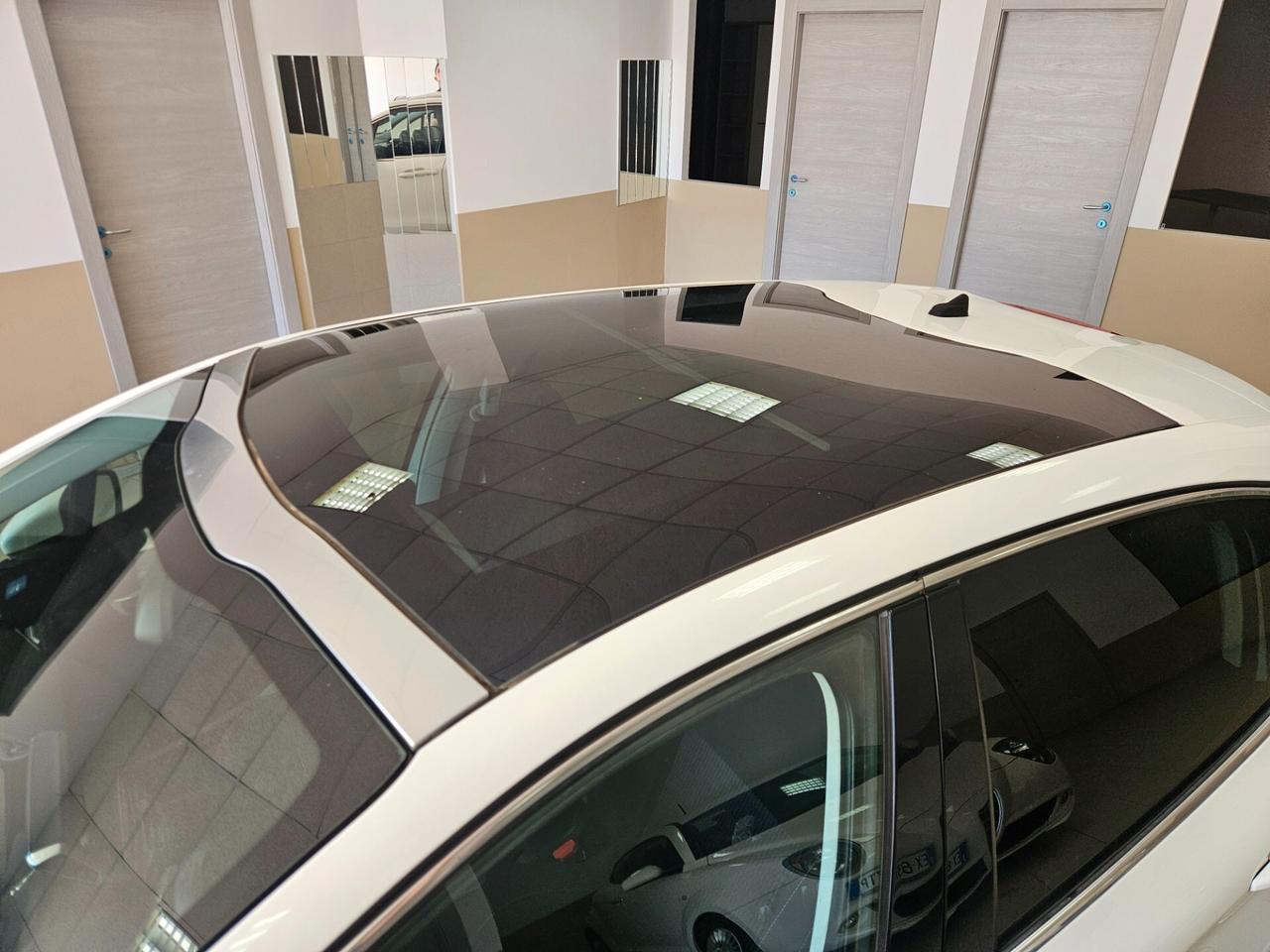 Peugeot 208 1.4 HDi 68 CV 5 porte Allure