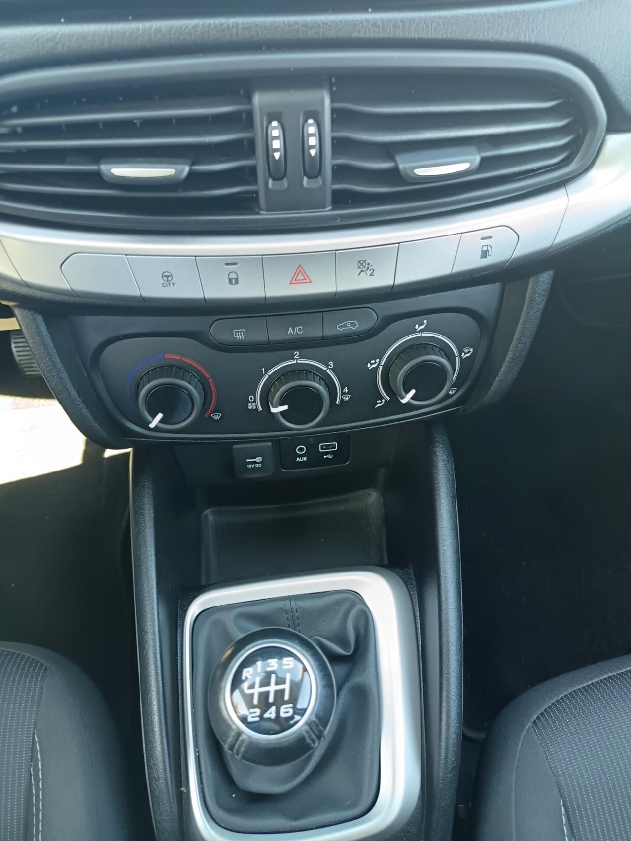 Fiat Tipo 1.4 T-Jet 120CV GPL 5 porte Easy