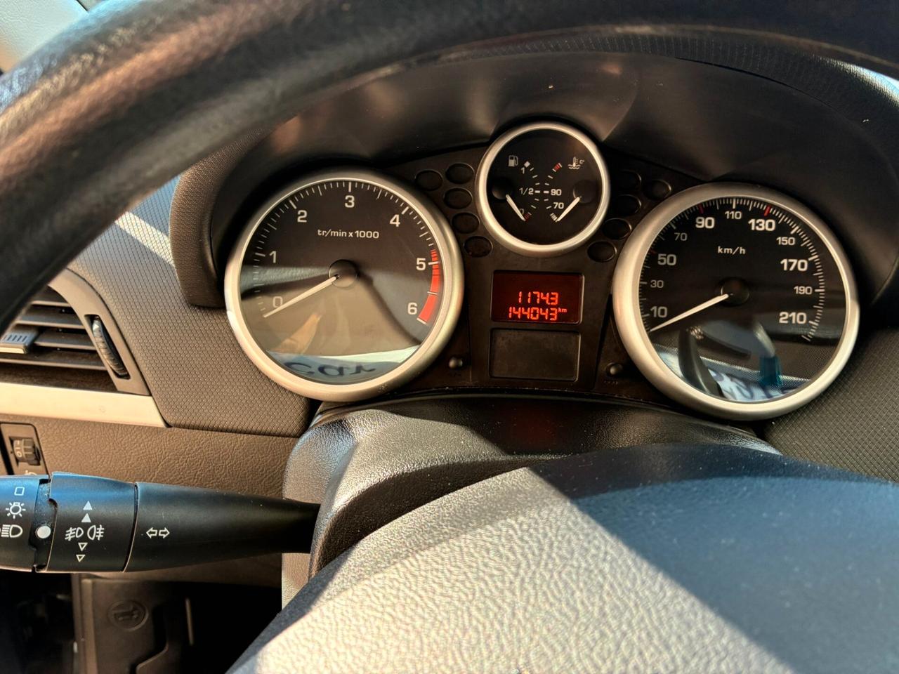 Peugeot 207 Plus 1.4HDi 5p.perfetta-13