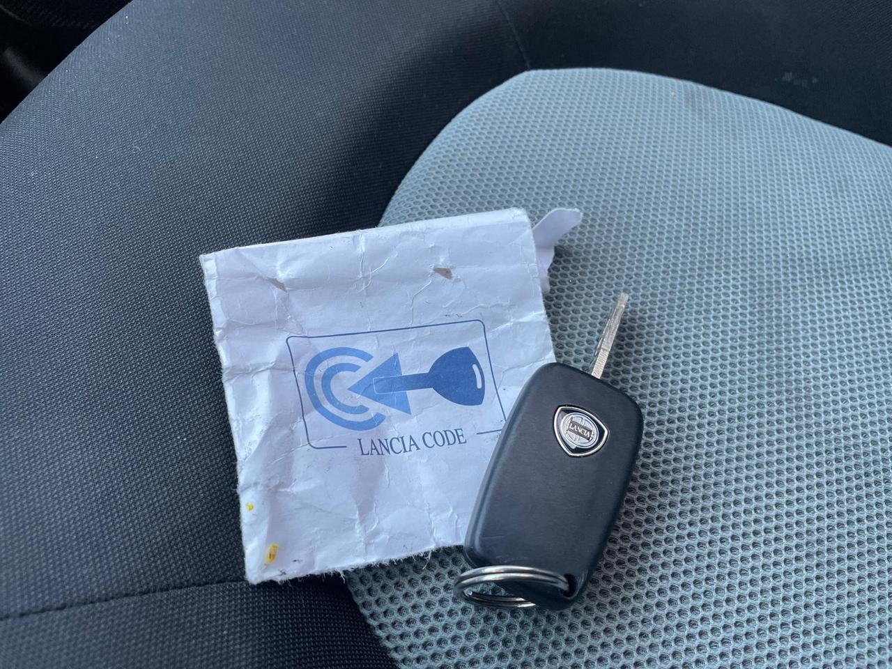 Lancia Ypsilon 1.2 Argento