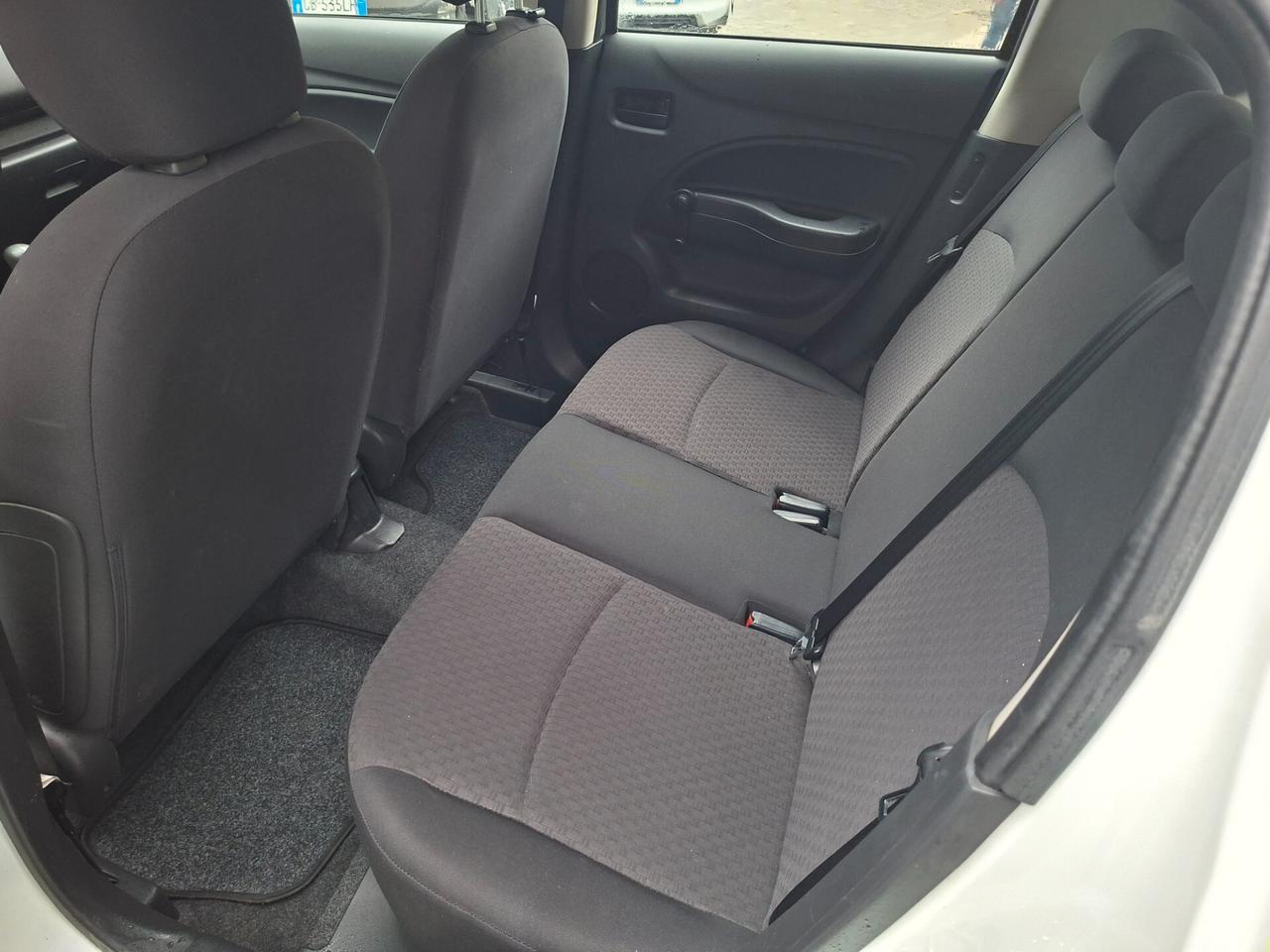 Mitsubishi Space Star 1.0 Invite