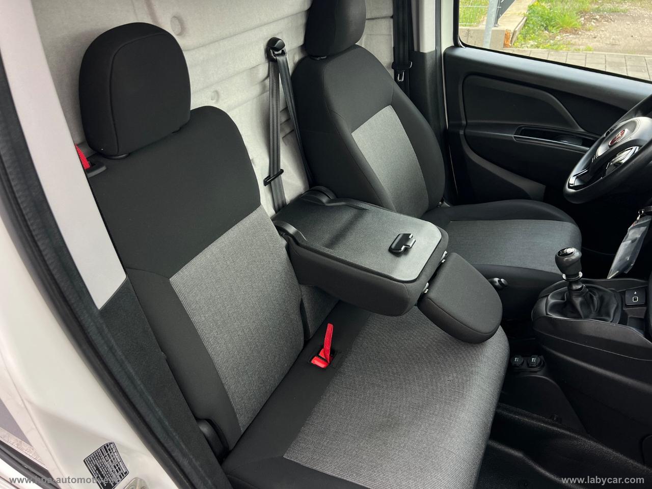 Doblò 1.6 MJT 120CV MAXI 3 POSTI