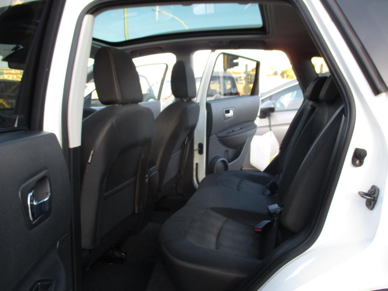 Nissan Qashqai 1.5 dCi N-TEC FULL OPT (NAVI)