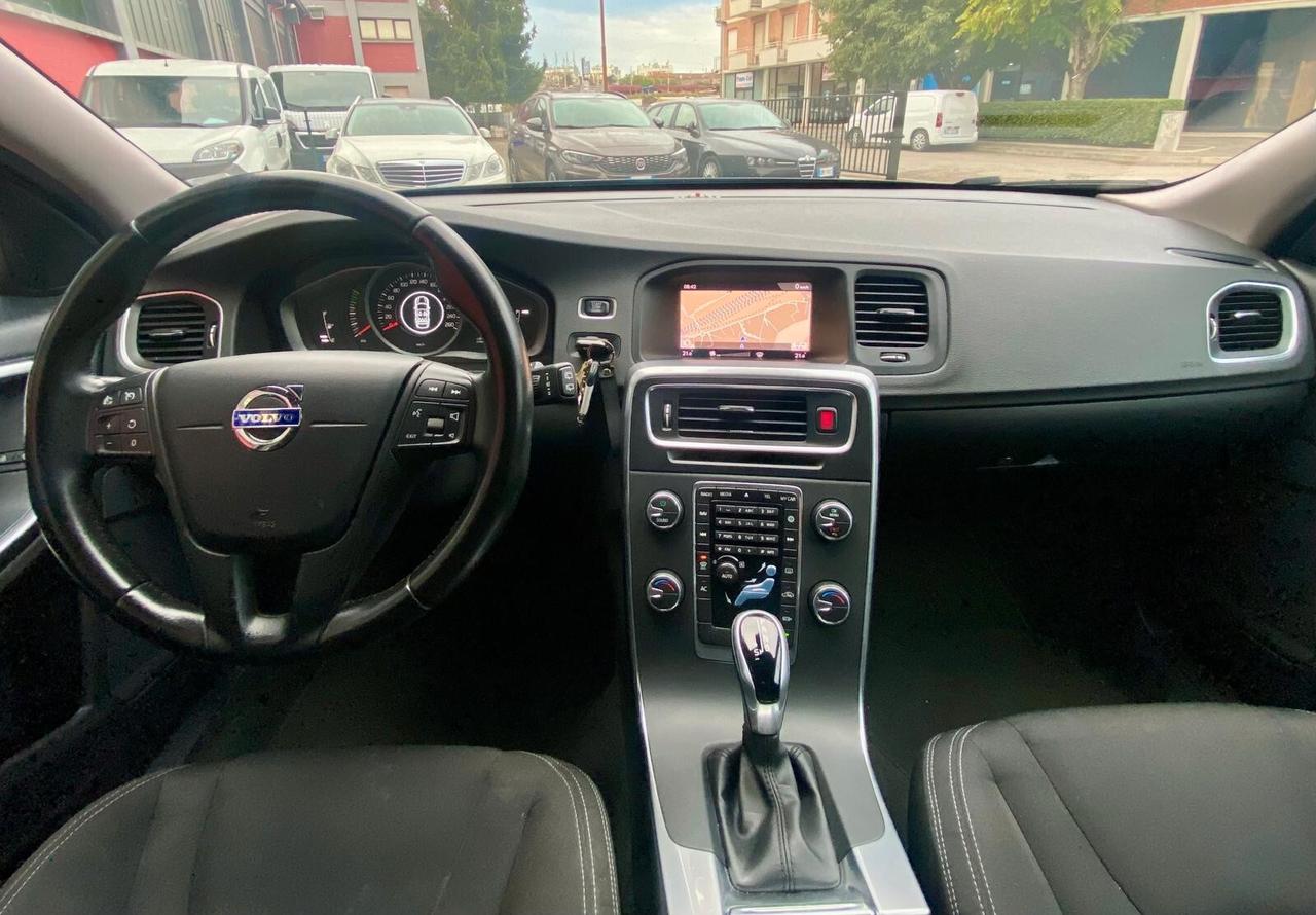 Volvo V60 D3 Geartronic Summum