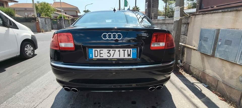 Audi S8